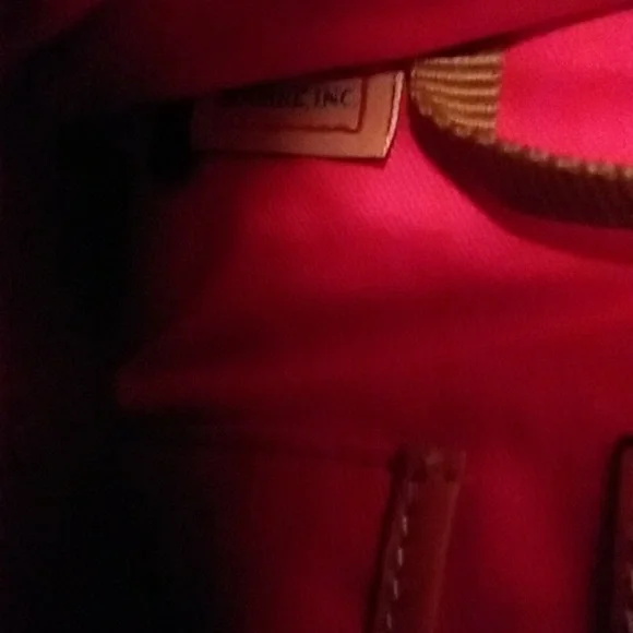 🎁 SOLD NEW Dooney & Burke White w SaddleTan Bag/Crossbody - Picture 11 of 12